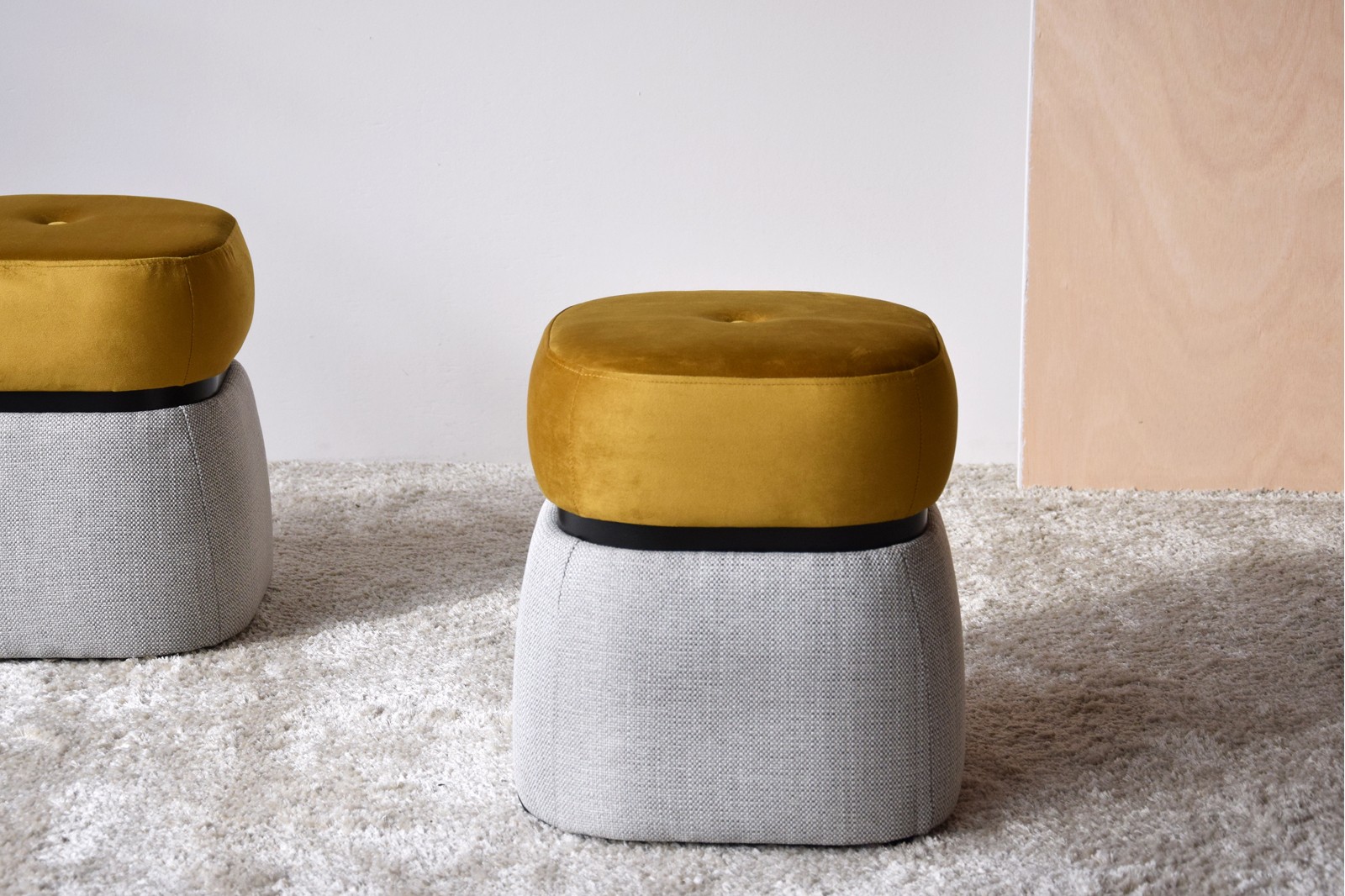 SET 2 STOOLS. BEIGE AND DARK MUSTARD YELLOW