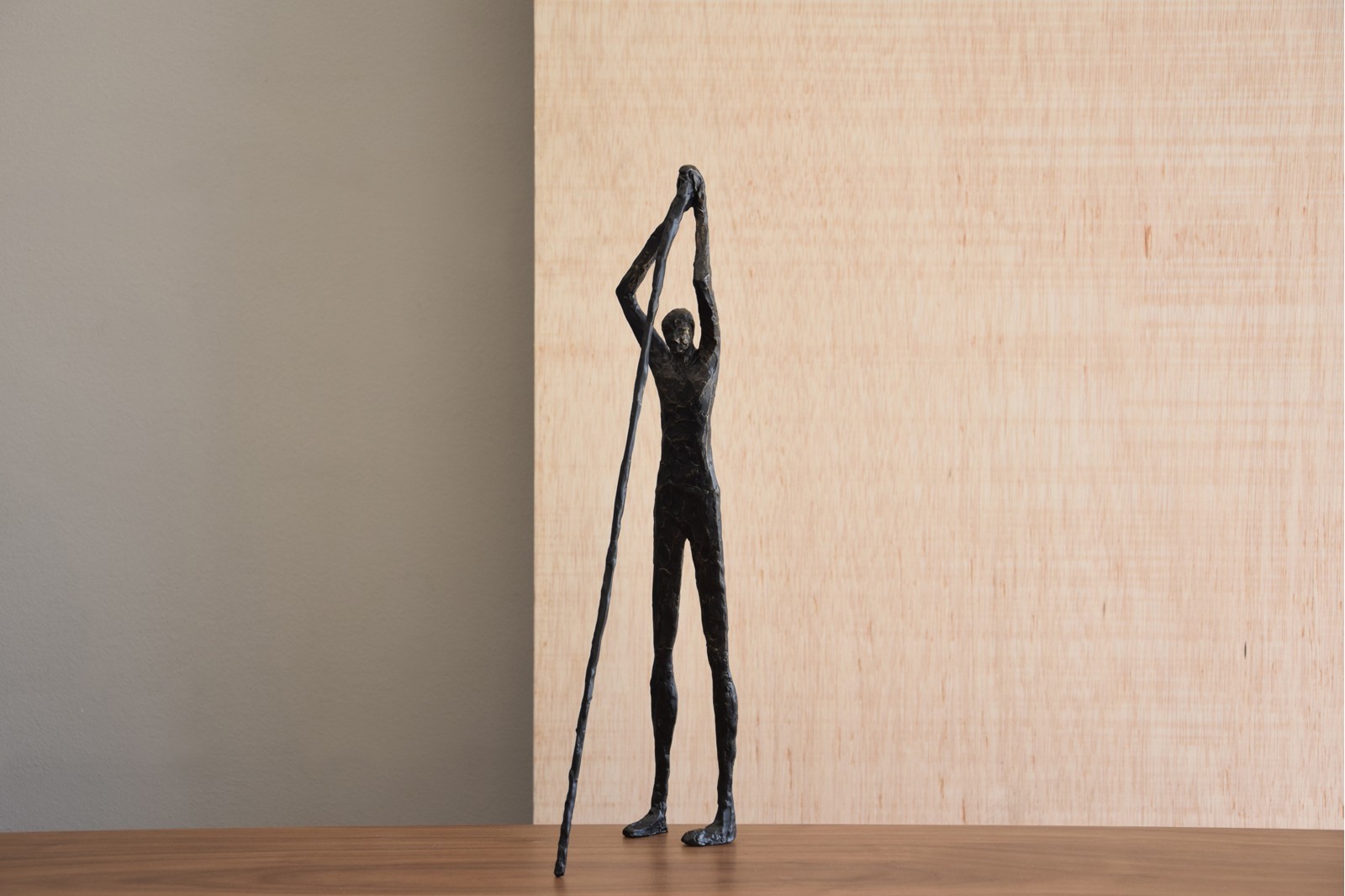 ESCULTURA HOMBRE EN METAL Nº1