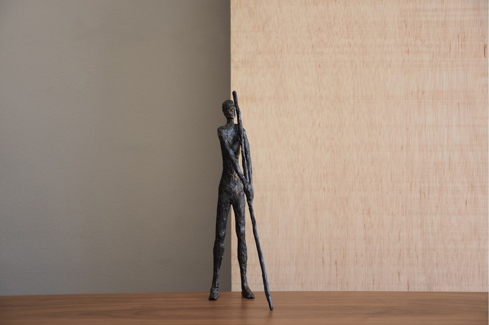 ESCULTURA HOMBRE  EN METAL Nº3