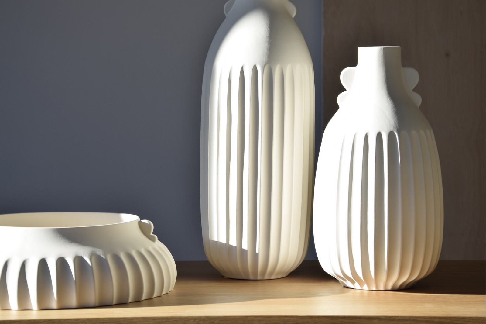 CLOUD COLLECTION: CERAMIC VASES AND CENTERPIECE