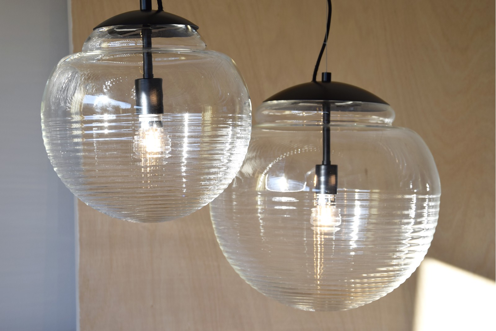 ARNELA COLLECTION: CEILING LAMPS. GLASS AND BLACK METAL