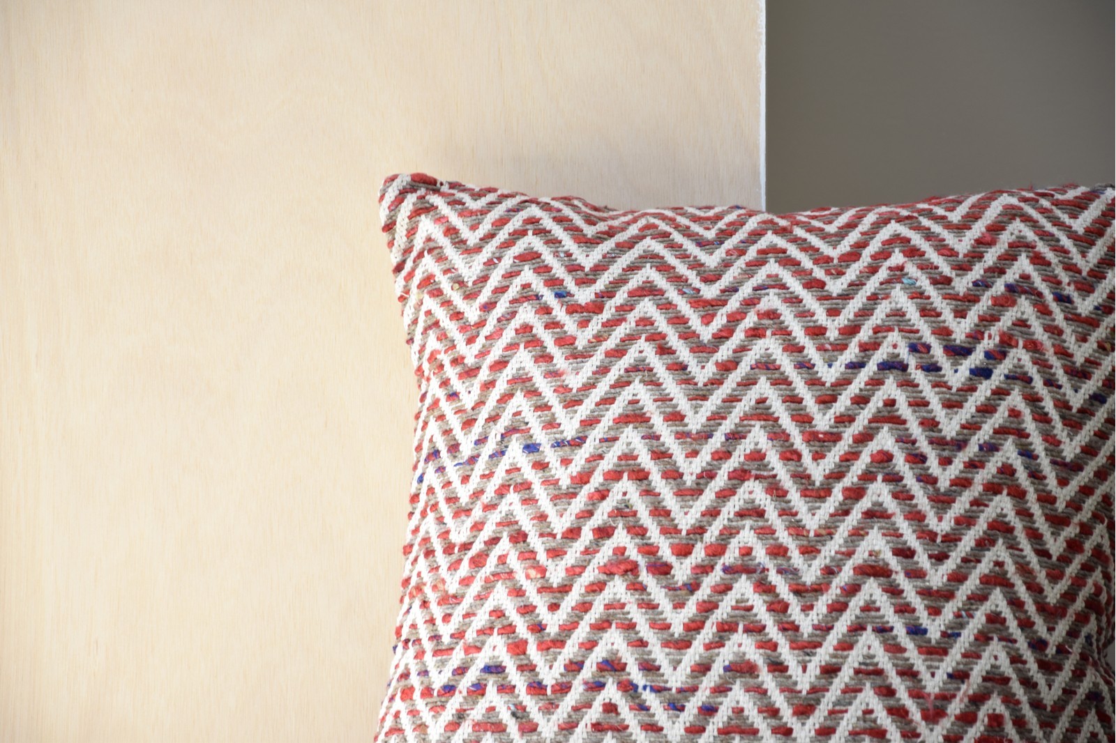 CUSHION MARA N.3. RED AND WHITE COLOR