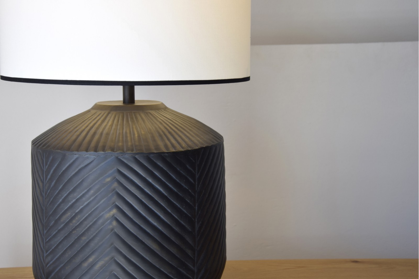 METAL TABLE LAMP N2 WITH SHADE