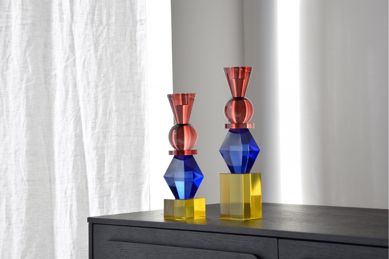 SHAPES COLLECTION: COLOURED GLASS CANDELHOLDER