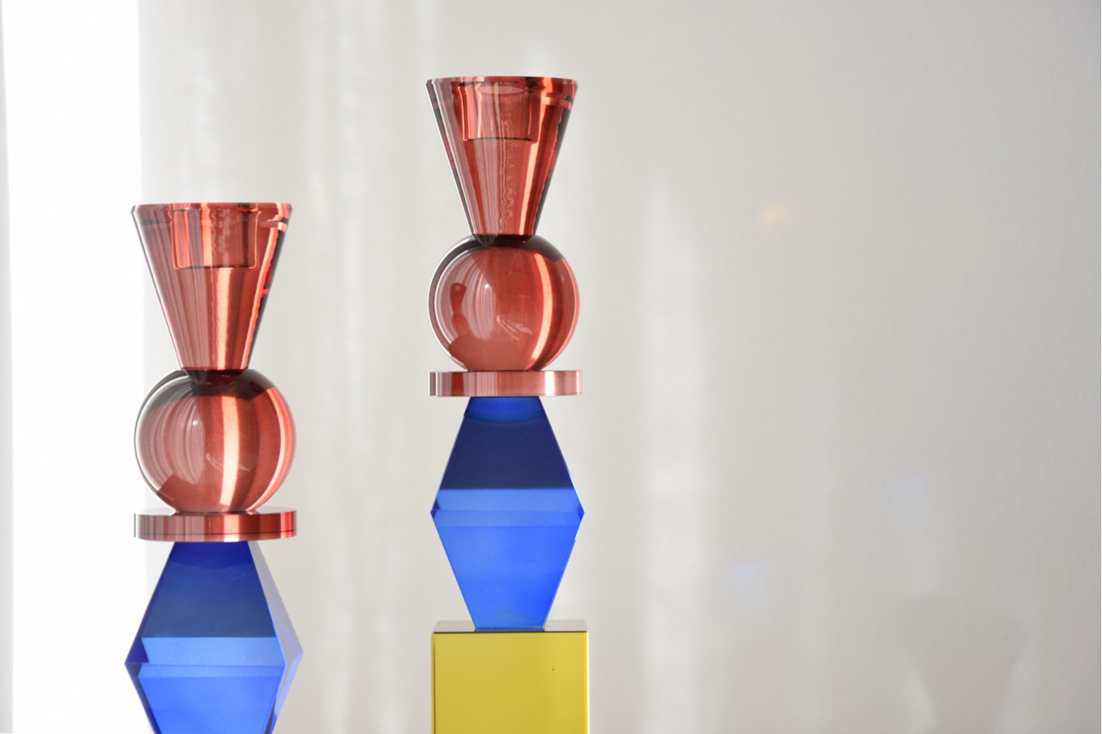 SHAPES COLLECTION: COLOURED GLASS CANDELHOLDER