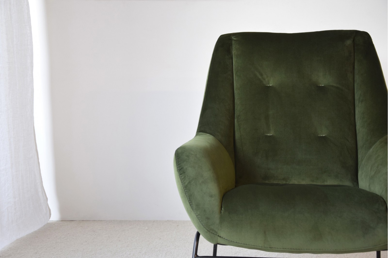 FAUTEUIL EN VELOURS VERT FONCÉ