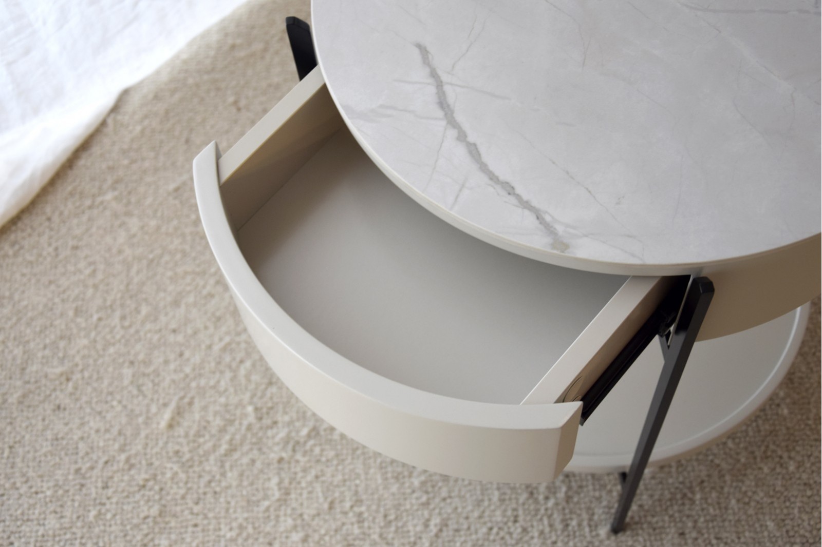 SIDE TABLE N.18. WHITE CERAMIC MARBLE TOP