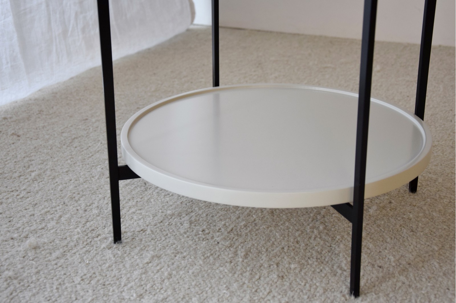 SIDE TABLE N.18. BLACK SINTERED STONE