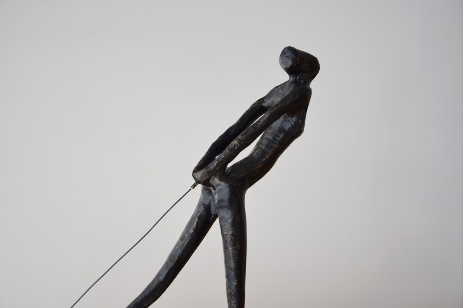 ARRASTRE. SCULPTURE. MÉTAL ET MARBRE