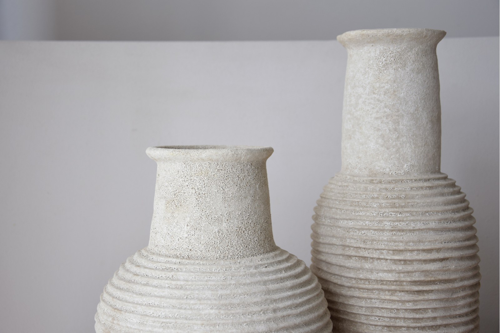 COLLECTION MITU: VASES EN CÉRAMIQUE