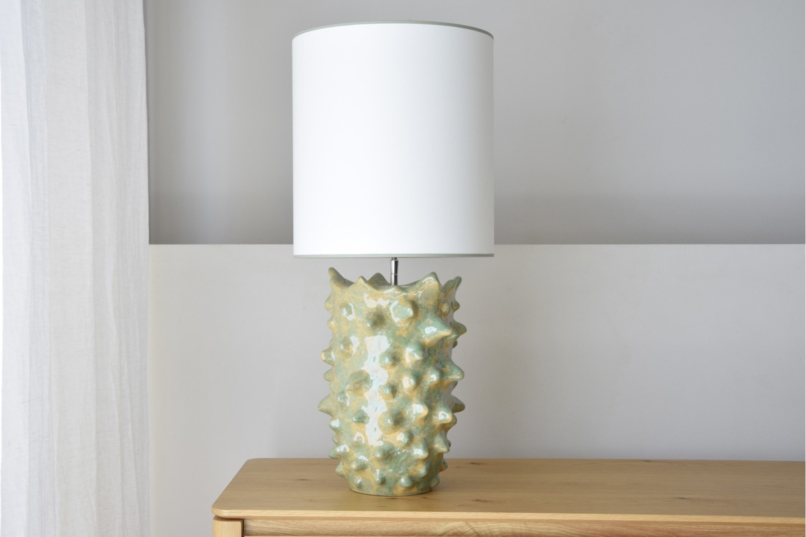 CERAMIC TABLE LAMP. SOLAR. GREEN GLOSS. HIGH