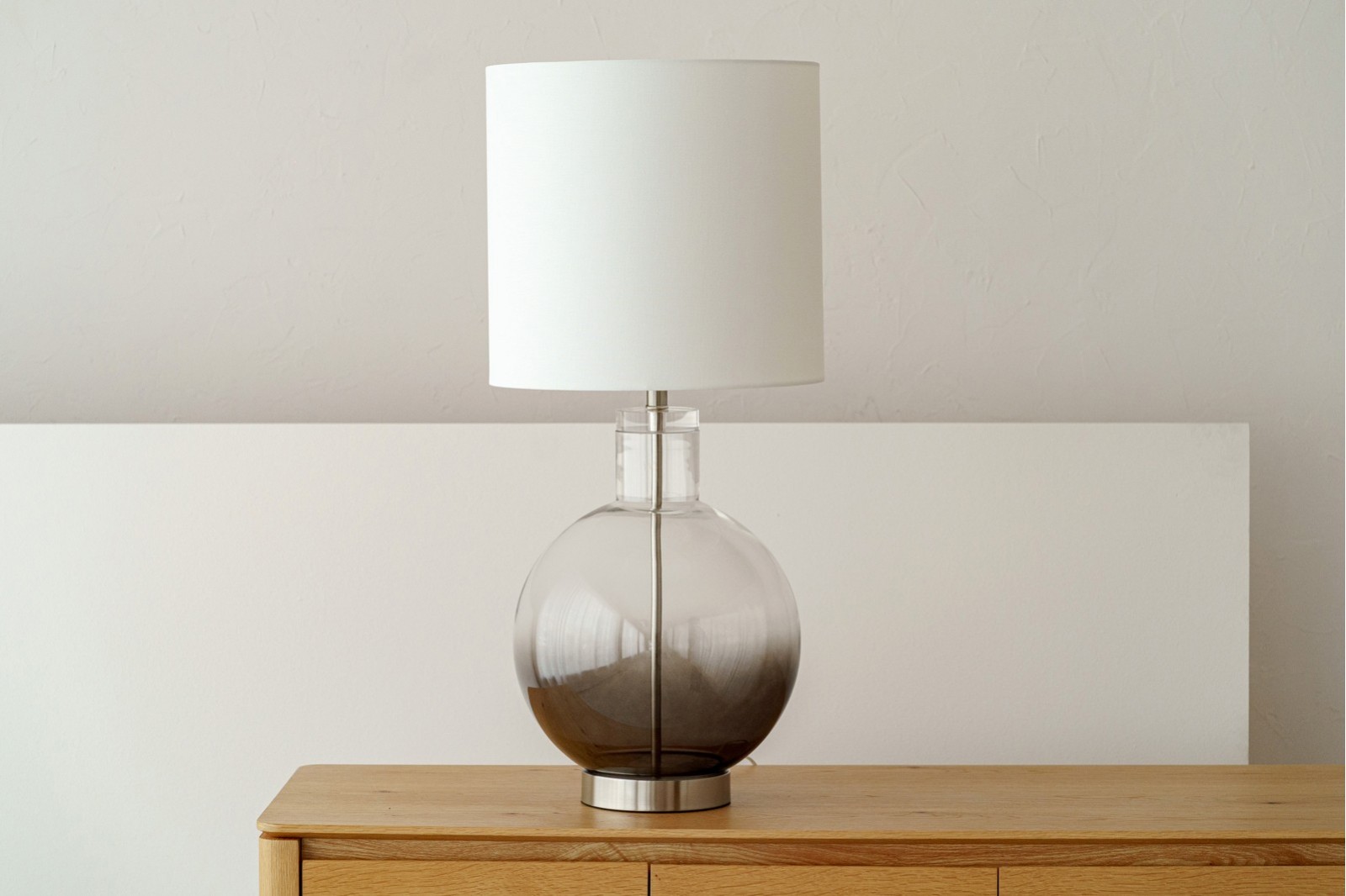 UMA TABLE LAMP. SMOKED GLASS WITH LAMPSHADE