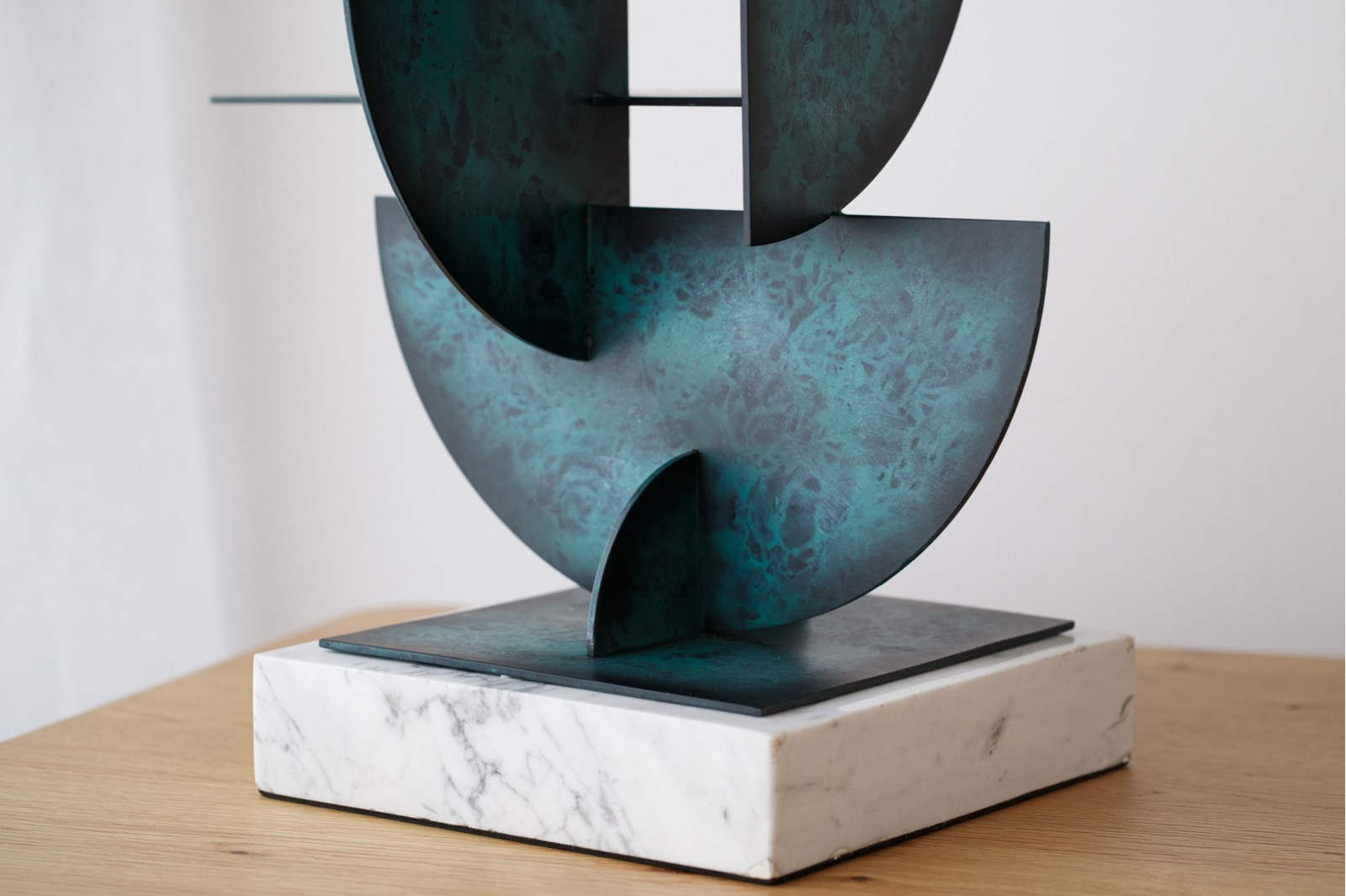 SCULPTURE ABSTRAITE N3. VERT ET BLEU