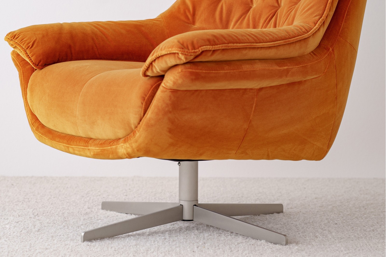 SWIVEL ARMCHAIR. ORANGE VELVET UPHOLSTERY