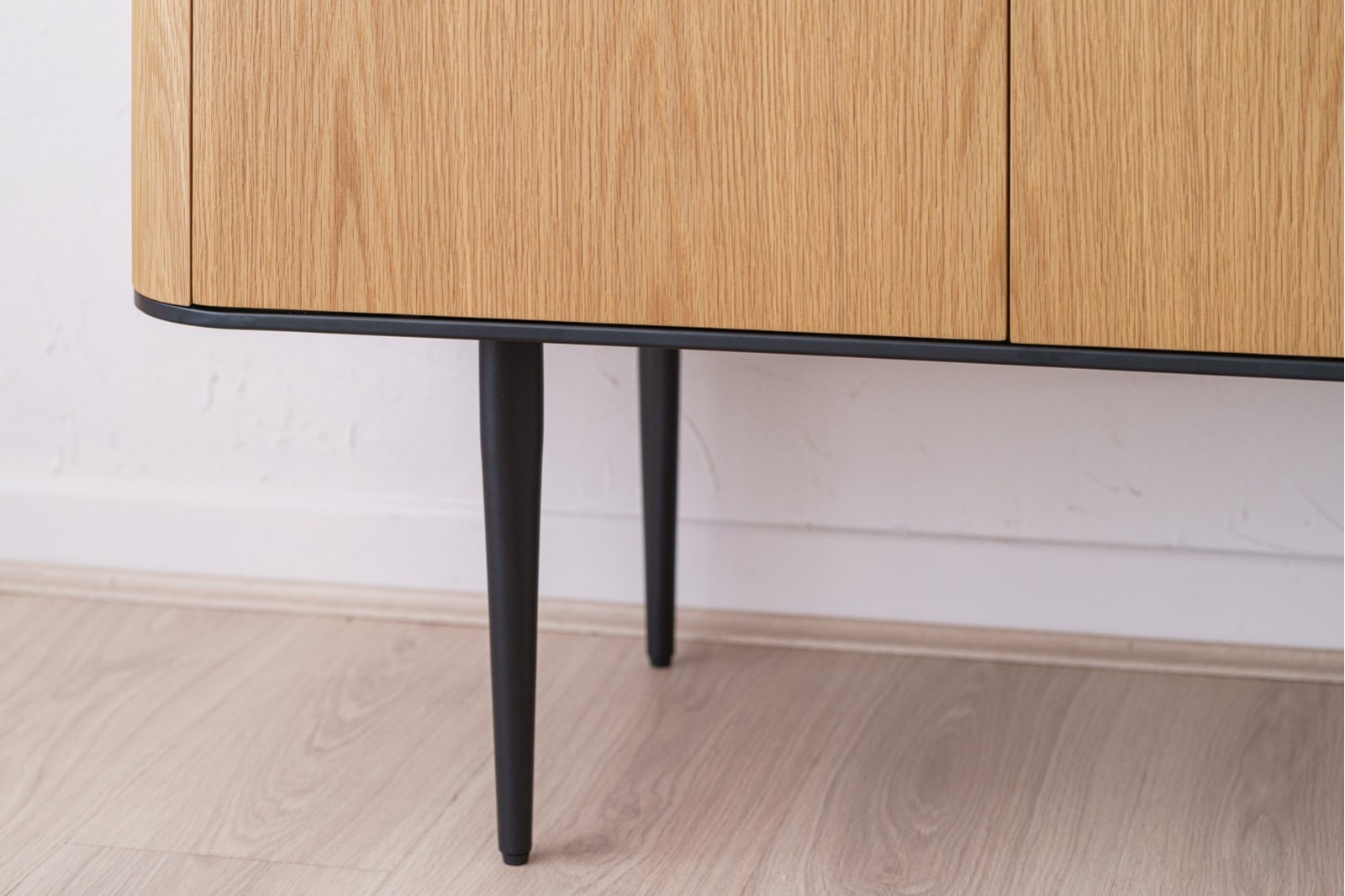 SIDEBOARD NEO. OAK AND MATT BLACK METAL