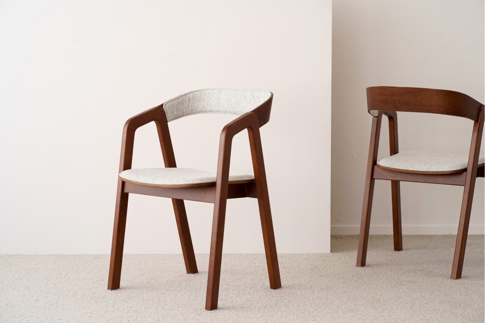 SET 2 CHAIRS AIRA. WOOD. BROWN AND GREY