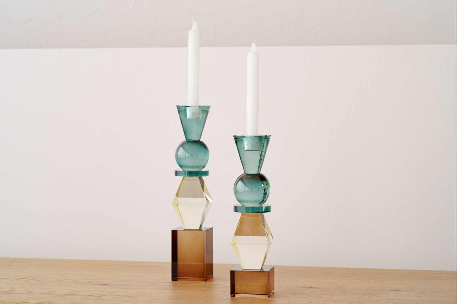 SHAPES COLLECTION: COLOURED GLASSS CANDELHOLDER B