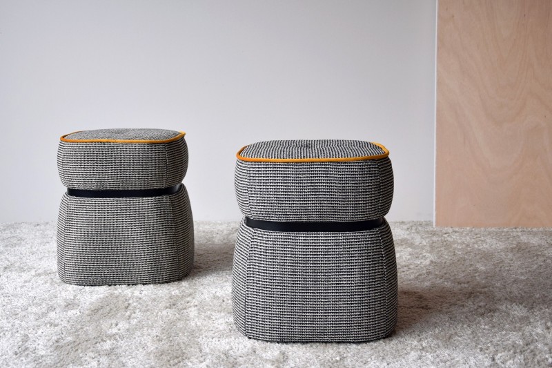 SET 2 POUFS BEIGE GRIS NOIR ET ORANGE 