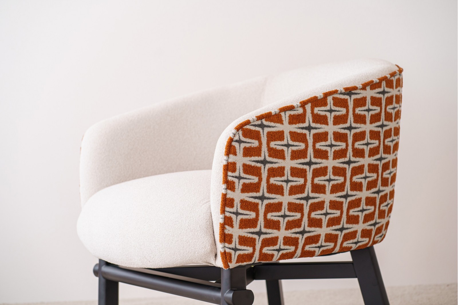 ARMCHAIR. ORANGE BEIGE UPHOLSTERED. SOLID WOOD