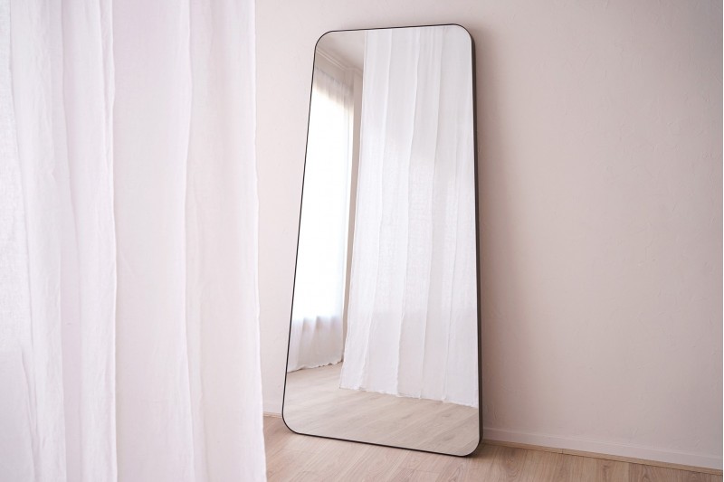 MIROIR DE SOL DÉCORATIF N4. CADRE EN MÉTAL FONCÉ