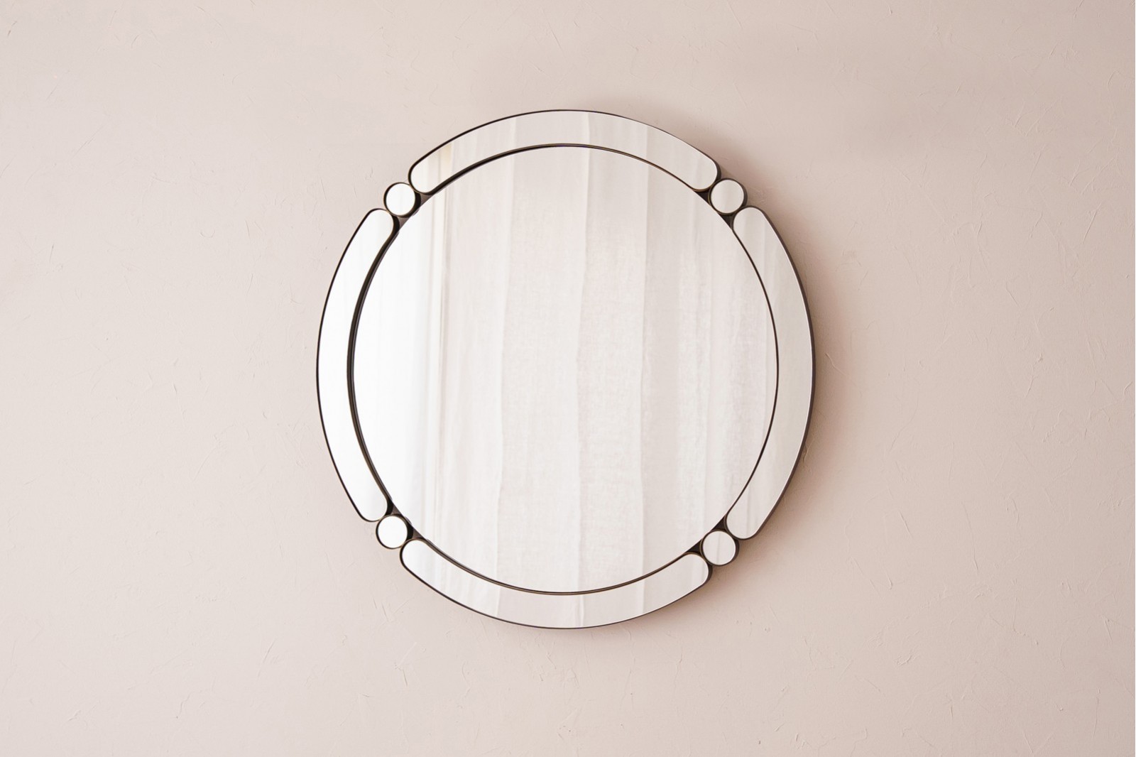 ROUND MIRROR 3. ANTIQUE METAL FRAME