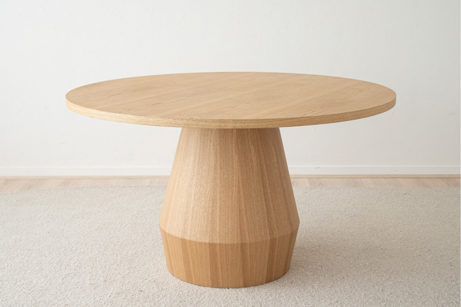 ROUND DINING TABLE NATURAL ASH