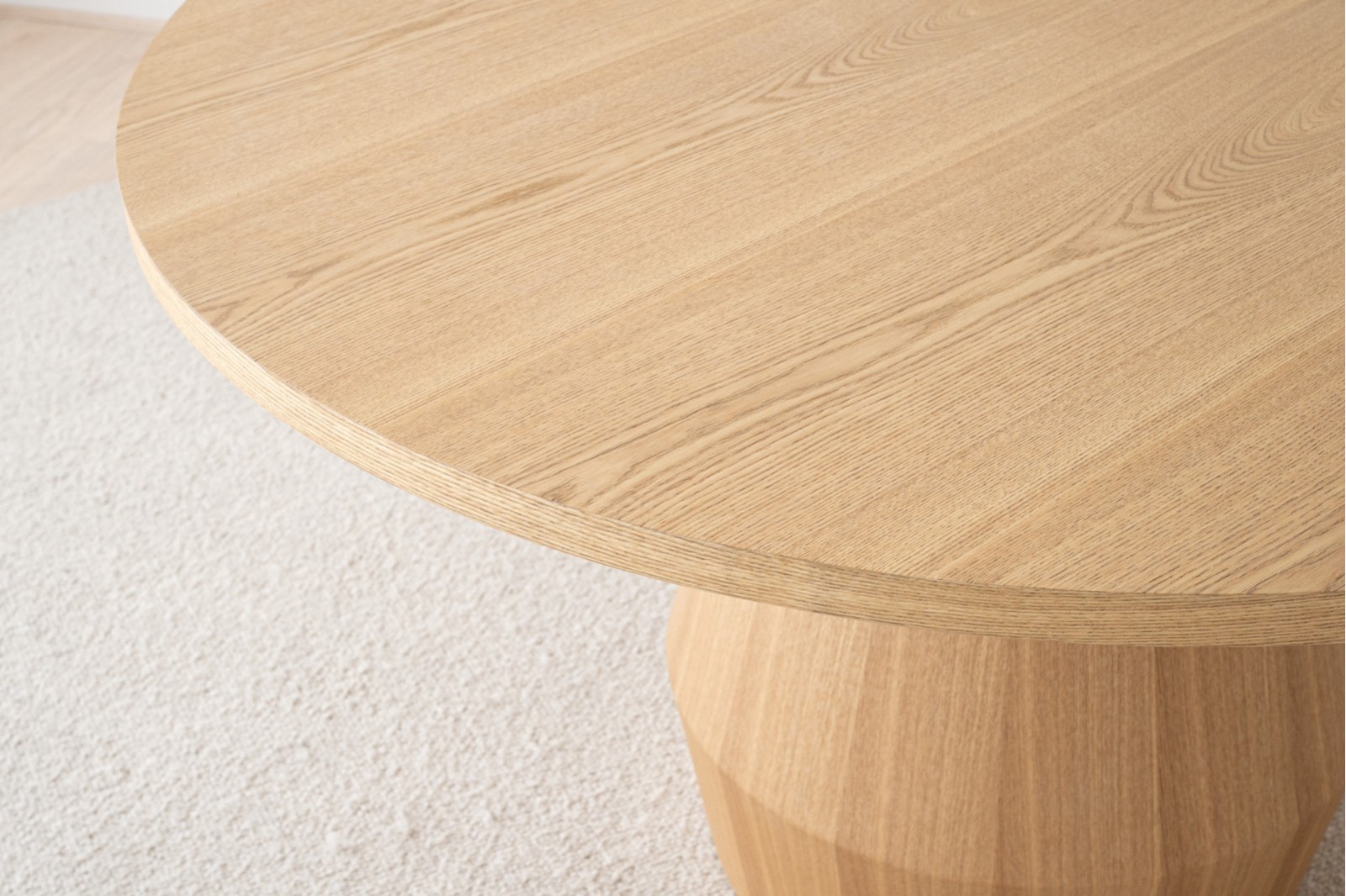 ROUND DINING TABLE NATURAL ASH