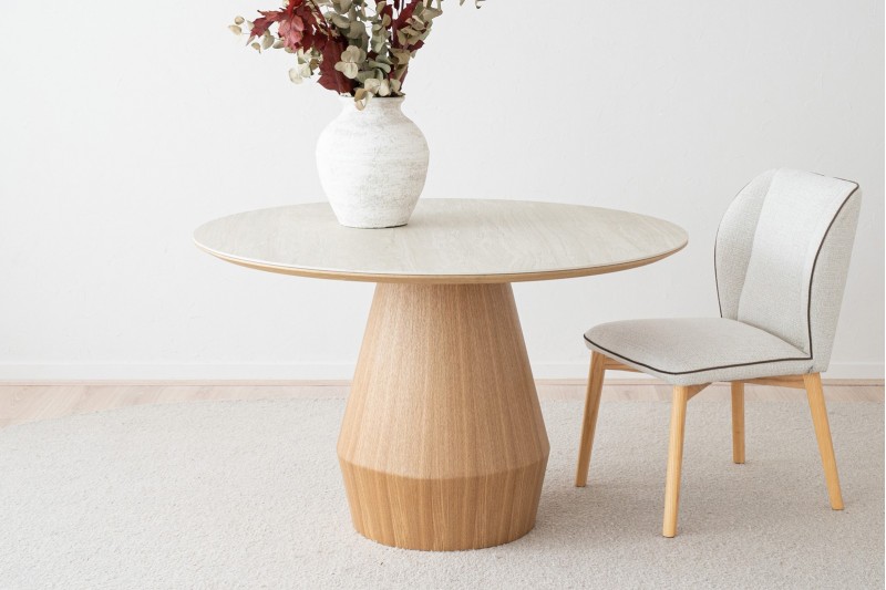 ROUND DINING TABLE. NATURAL ASH AND CERAMIC