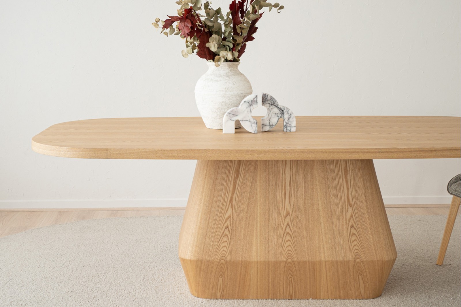 DINING TABLE LARGE. NATURAL ASH