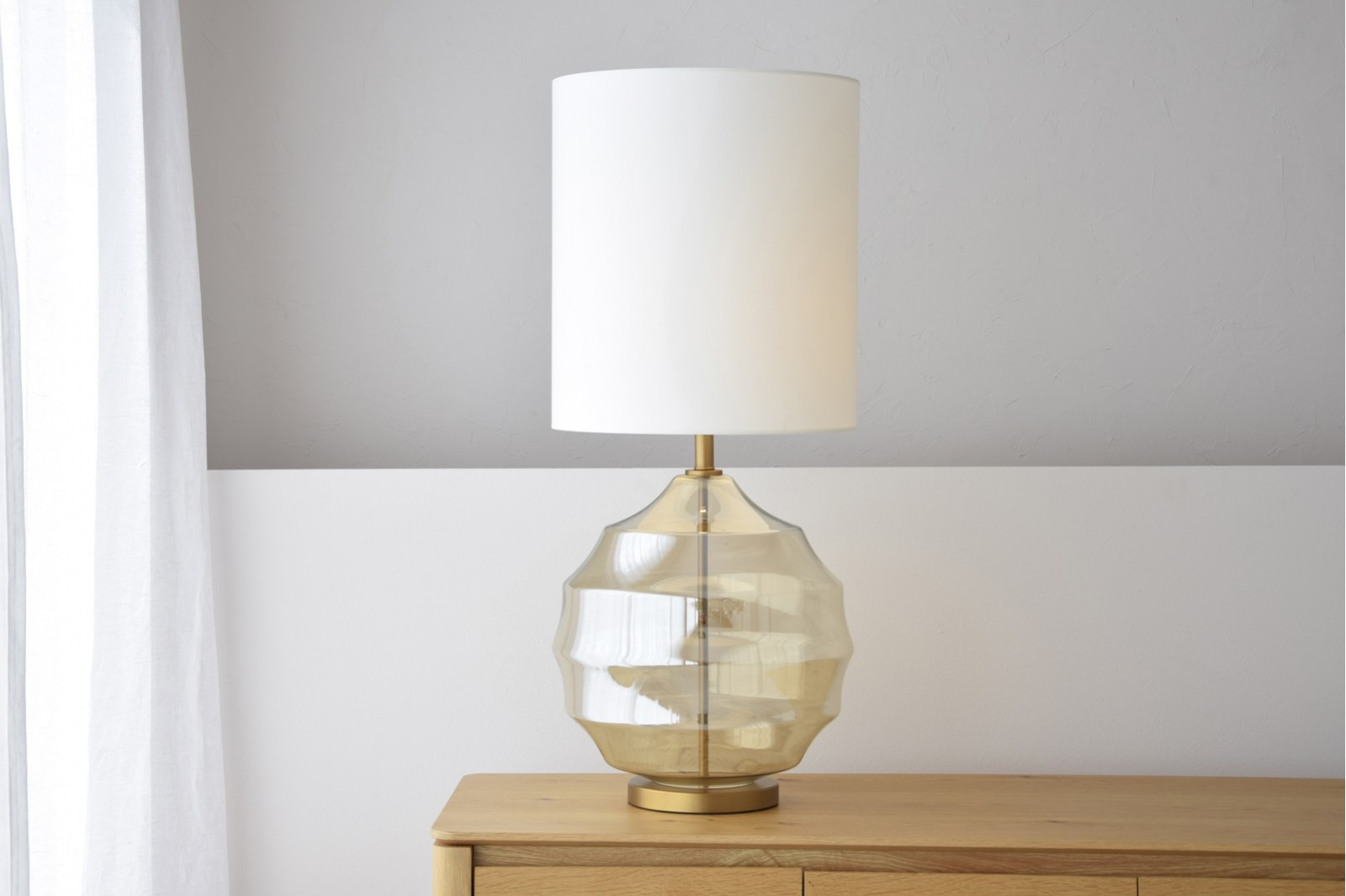 AMBER GLASS TABLE LAMP SPHERE WITH SHADE
