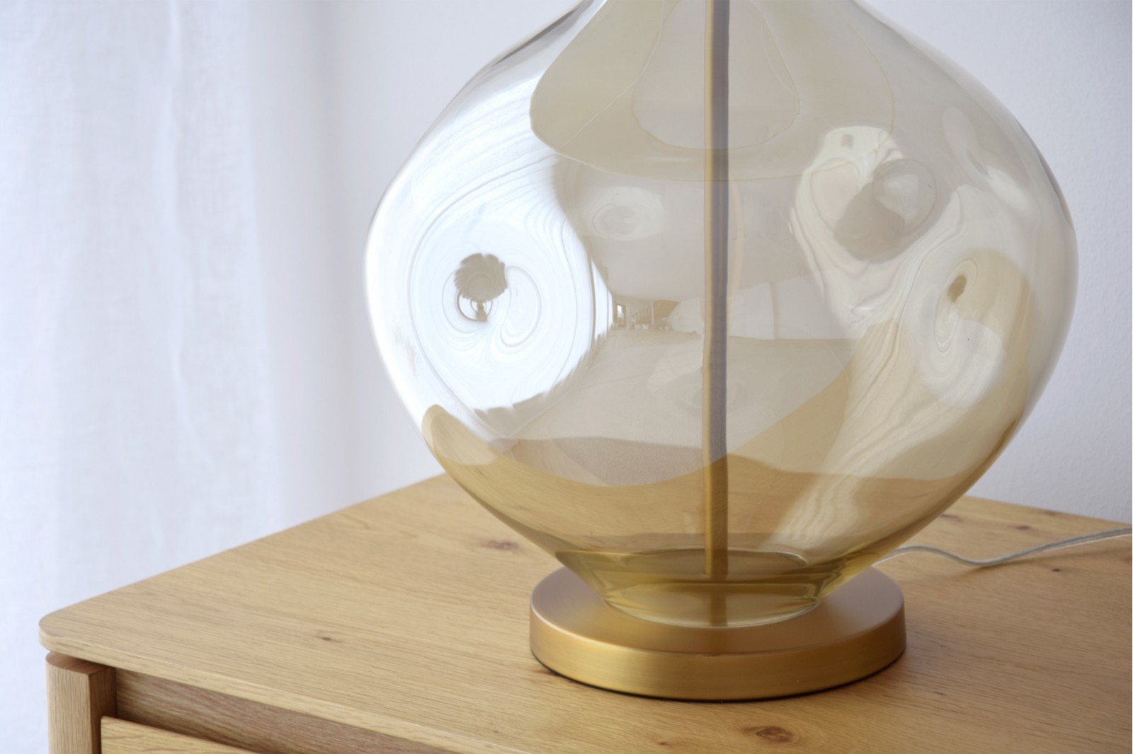 LAMPE DE TABLE VOLCANO EN VERRE AVEC ABAT-JOUR