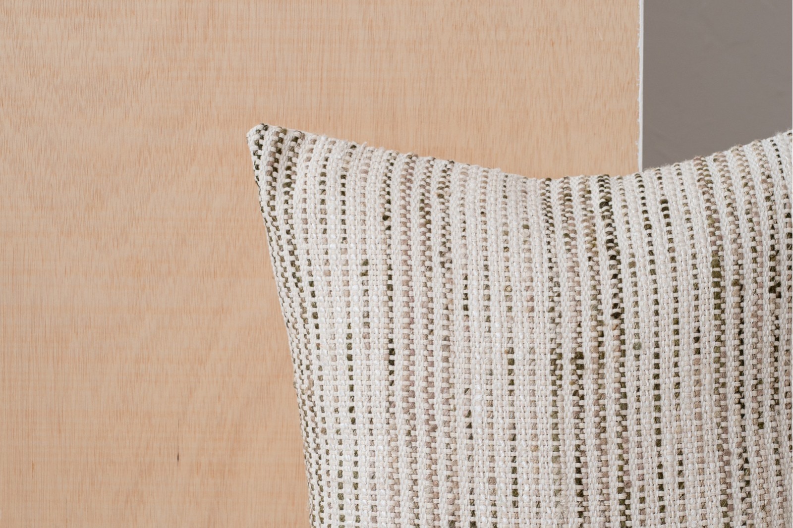 CUSHION BERTE N2.WHITE GREEN COTTON CUSHION