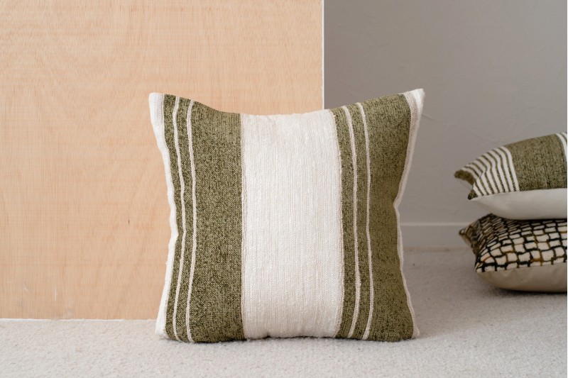 CUSHION BERTE N6. WHITE GREEN COTTON CUSHION