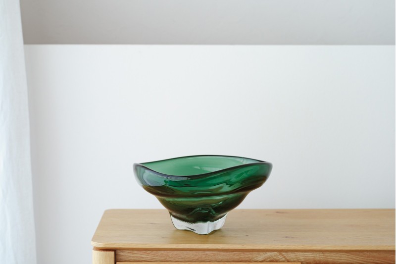 GLASS CENTERPIECE EREA. GREEN. SMALL