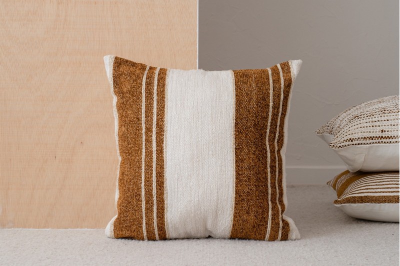 CUSHION MINIA N3. WHITE OCHRE CTTON CUSHION