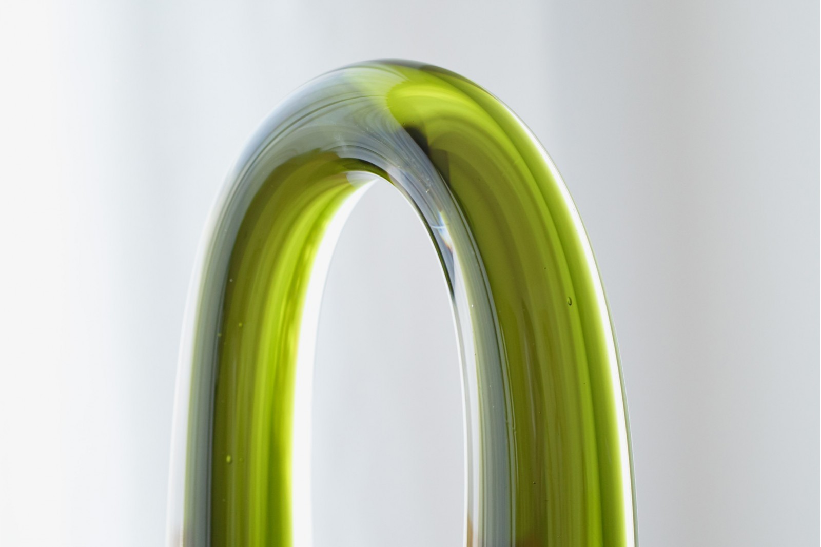 SET OF 2 PIECES IN GLASS BREO. GREEN AND AMBER