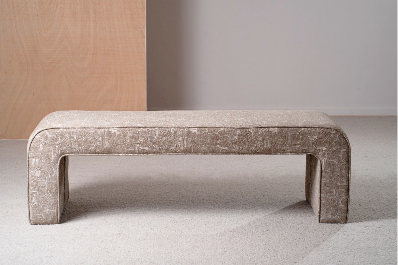 NAIA BENCH. CAMEL AND BEIGE