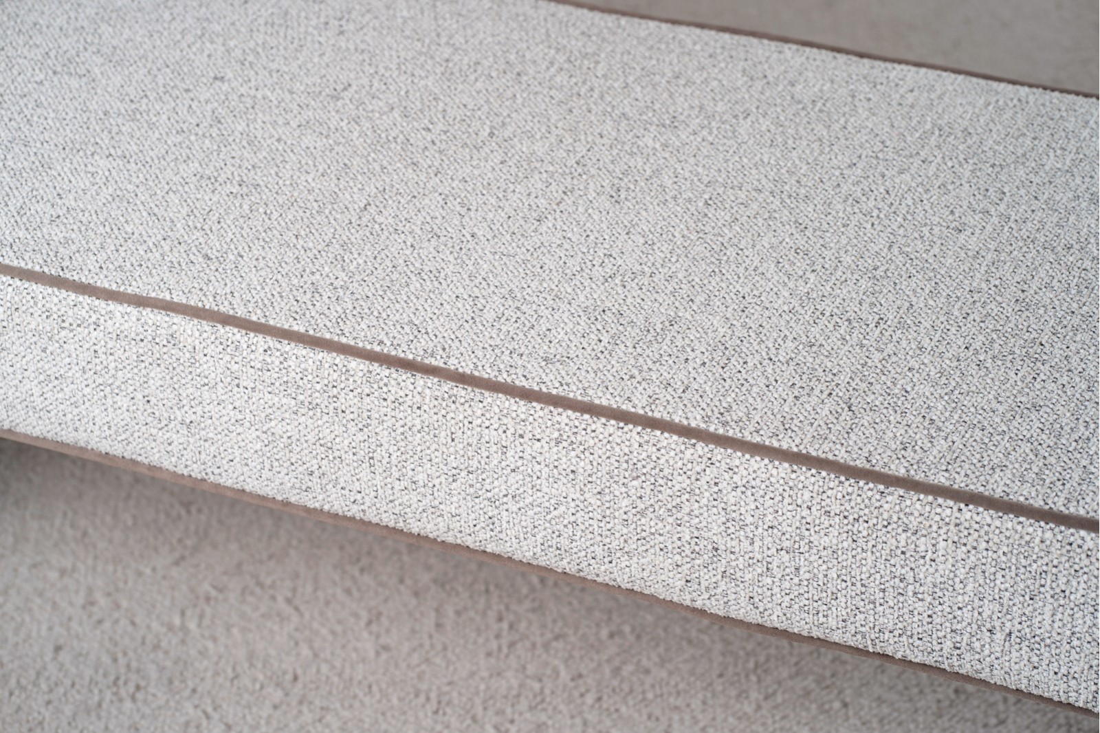 XELA BENCH. IVORY  GRAY  TAUPE