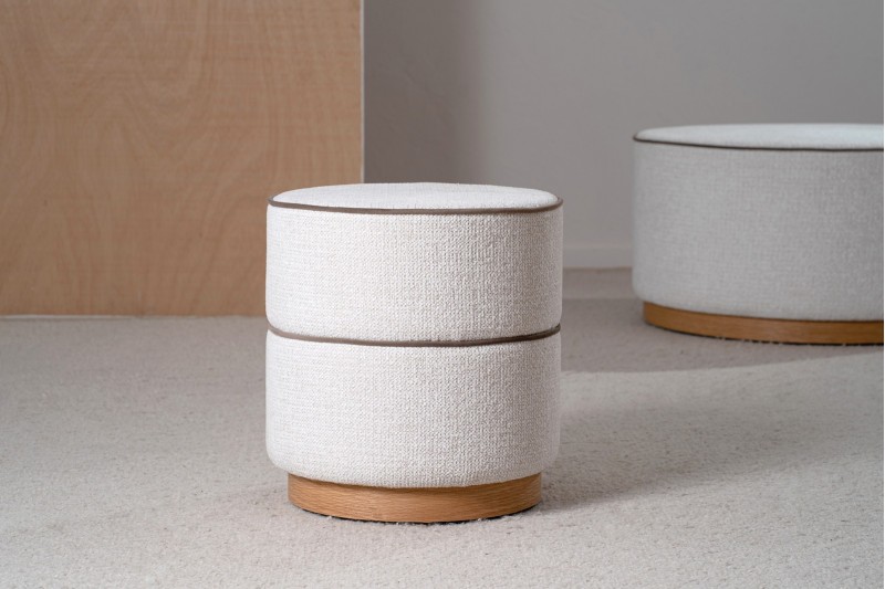 SET 2 POUFS ADA. TONS IVOIRE ET TAUPE