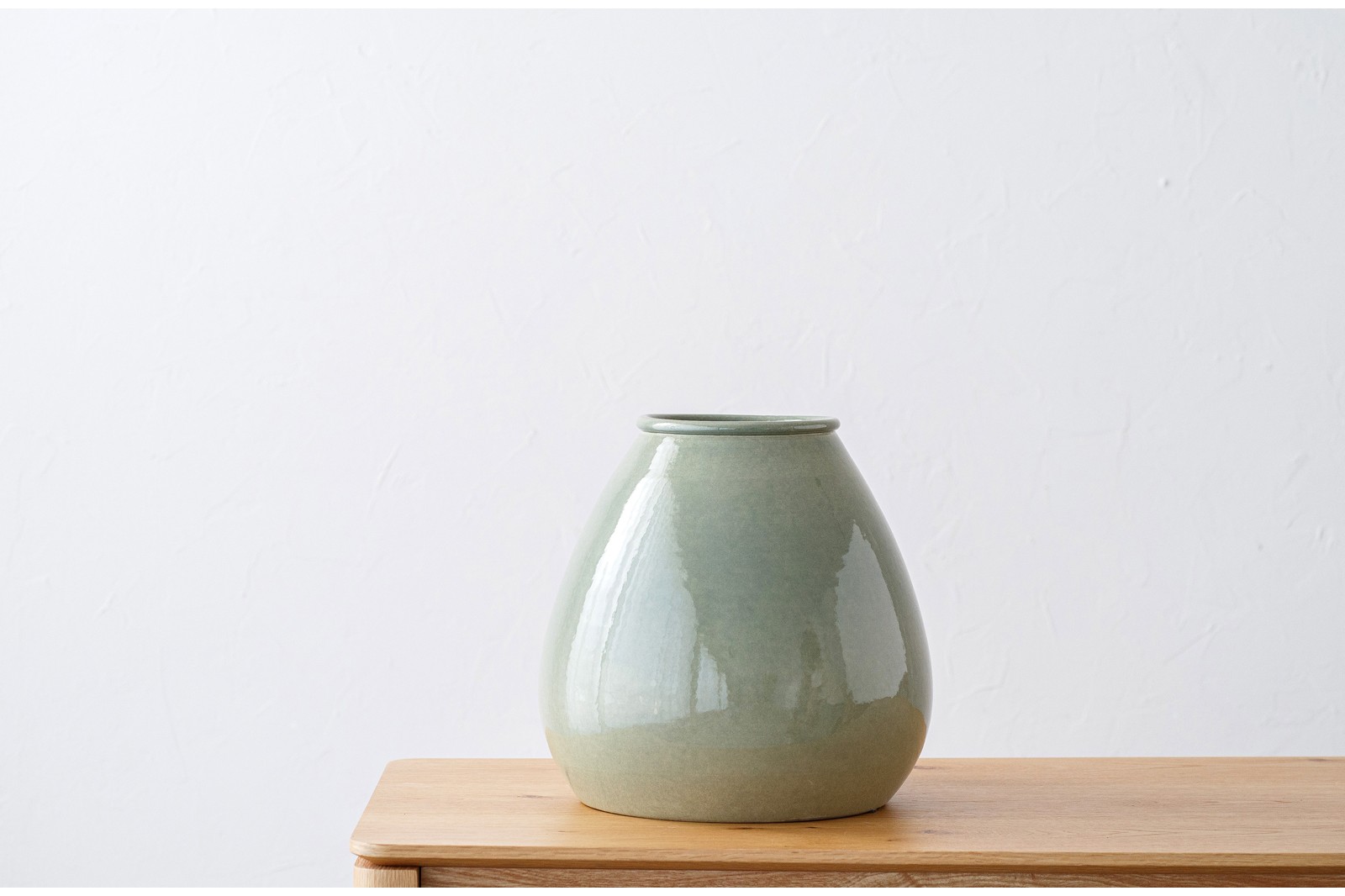 CIAN COLLECTION: WATER GREEN CERAMIC VASES