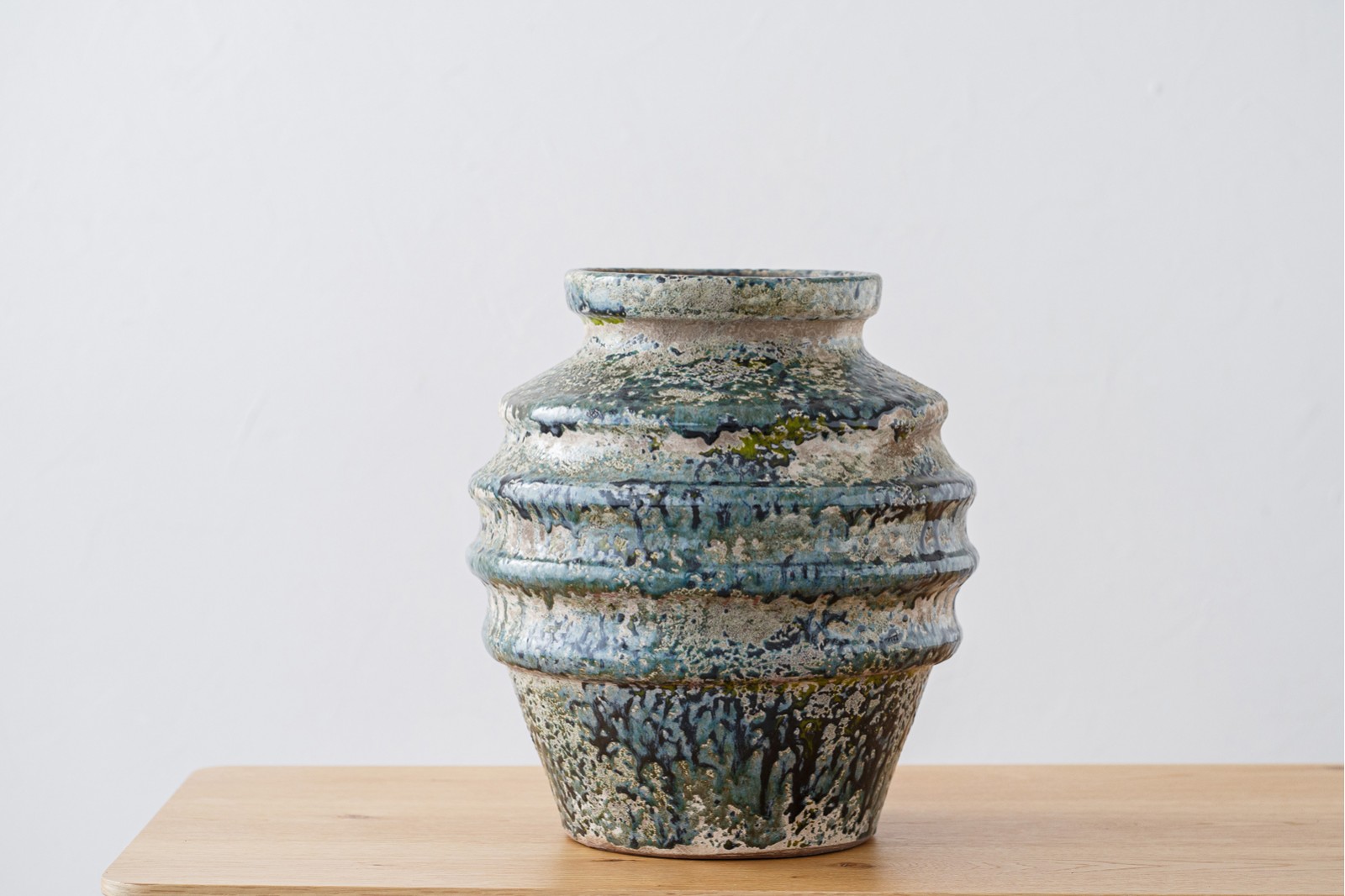 CELTIA COLLECTION: GLAZED CERAMIC VESSELS