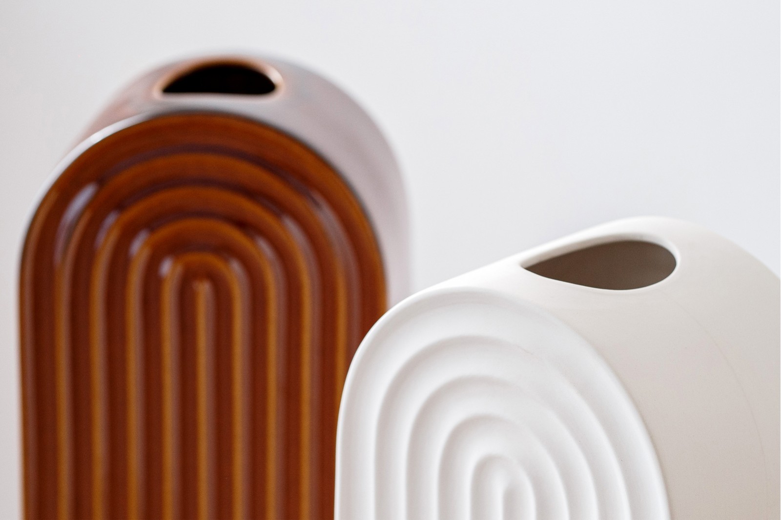 NERVA COLLECTION: CERAMIC VASES