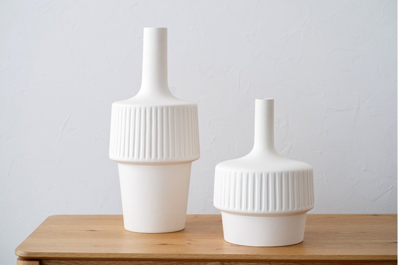VESTA COLLECTION: WHITE CERAMIC VASES