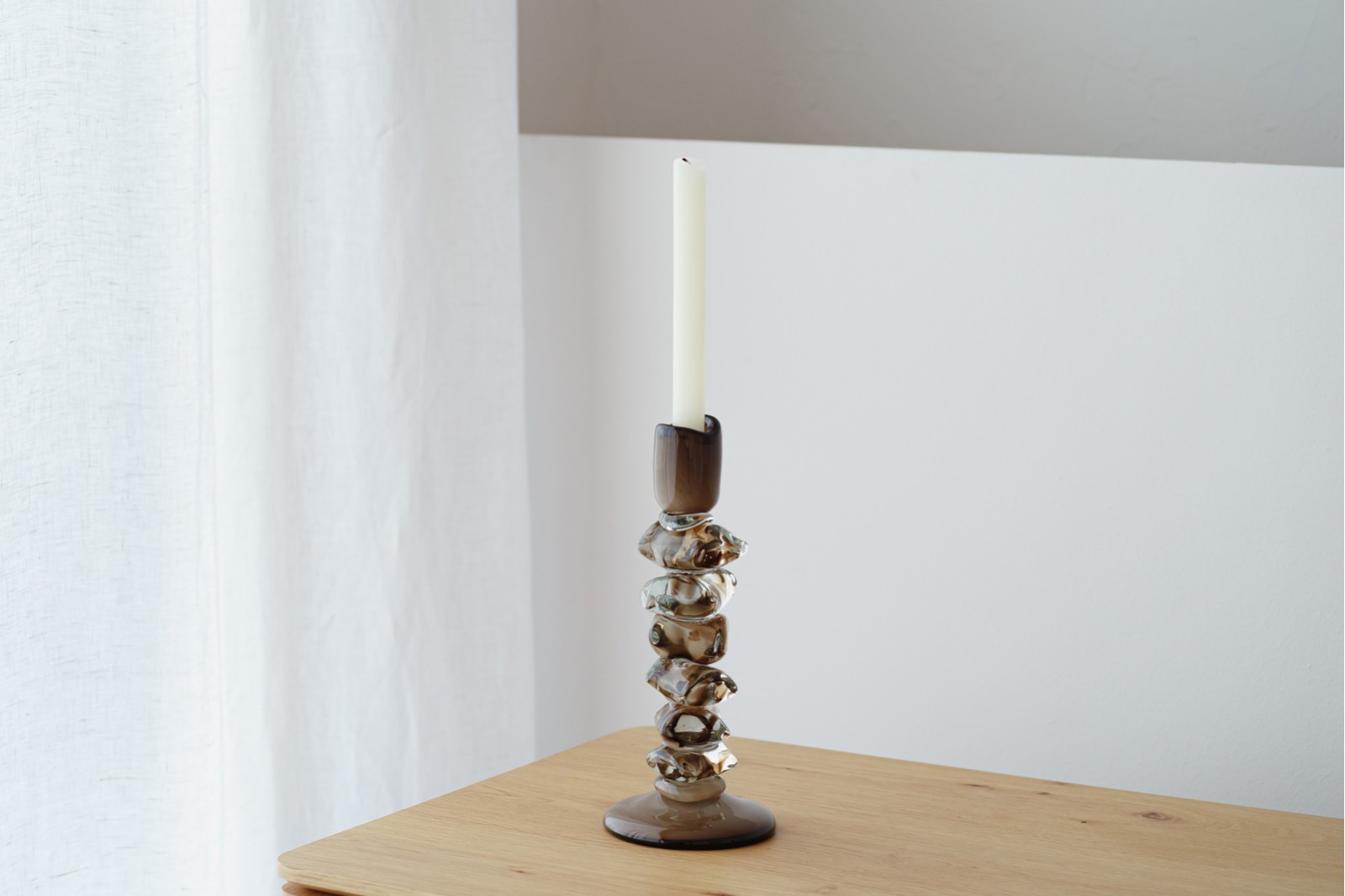 ALDÁN COLLECTION: GREEN AMBER GLASS CANDLES HOLDERS