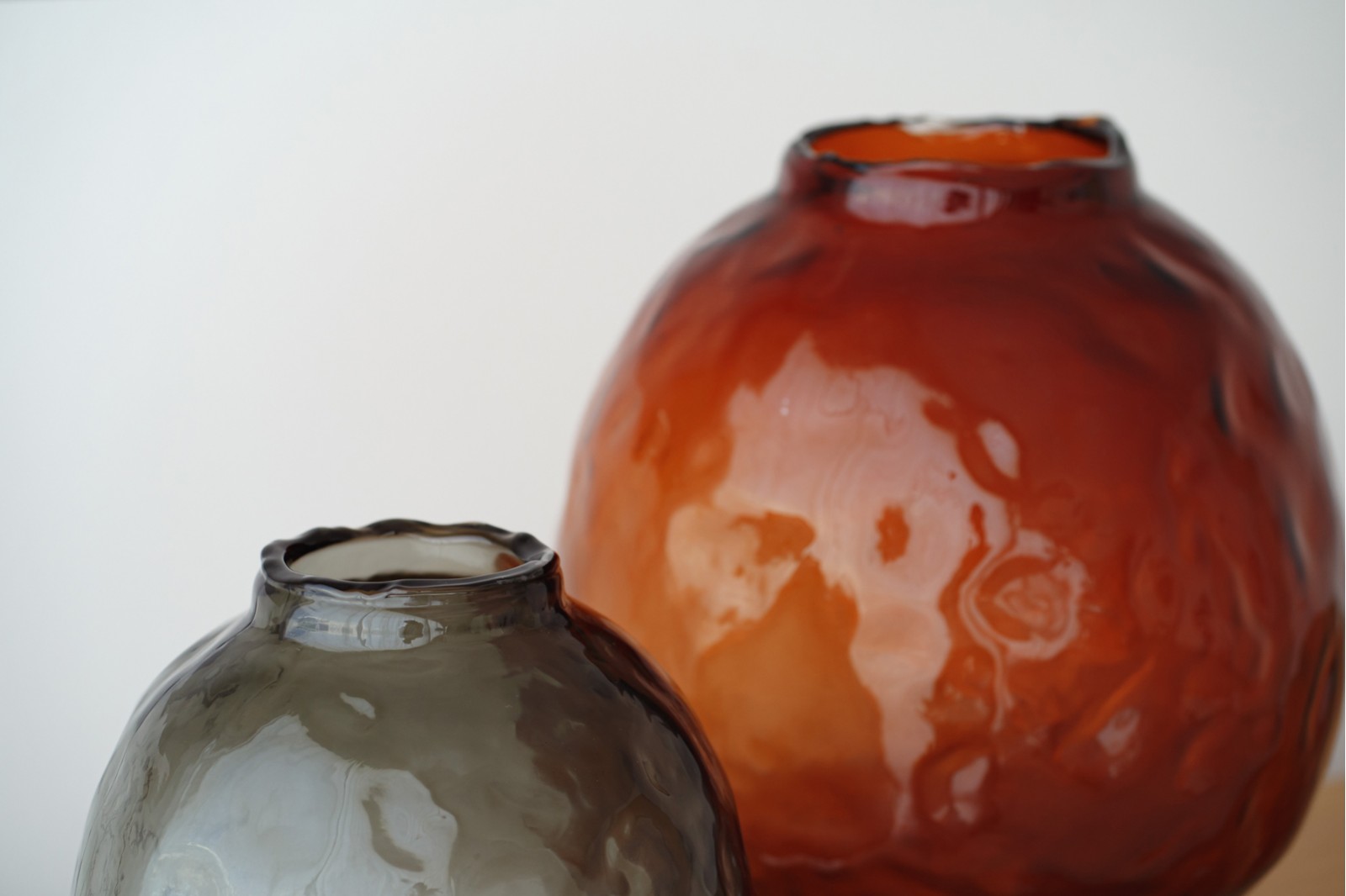 SALETA COLLECTION: AMBER GREY GLASS VASES