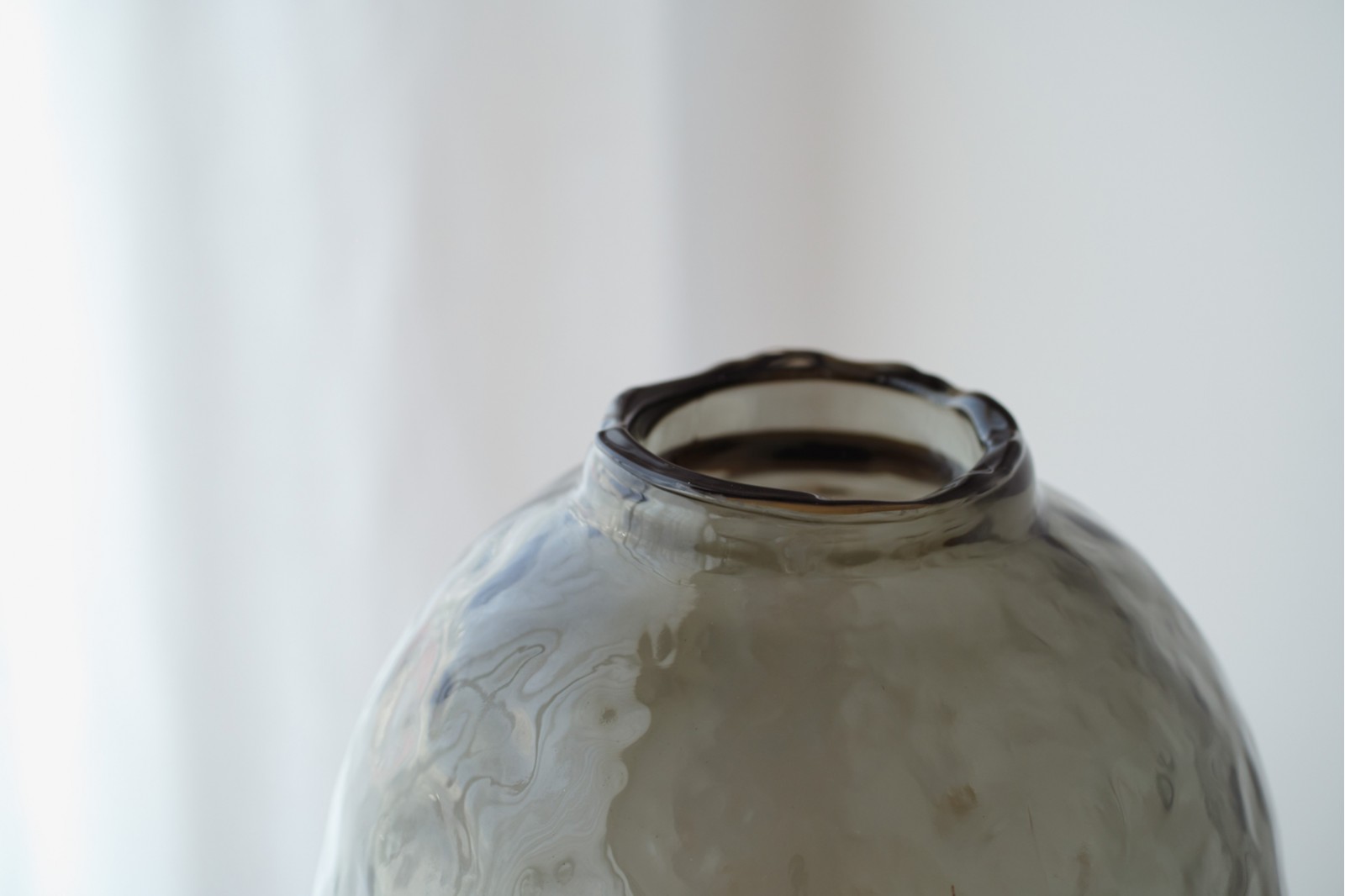 SALETA COLLECTION: AMBER GREY GLASS VASES