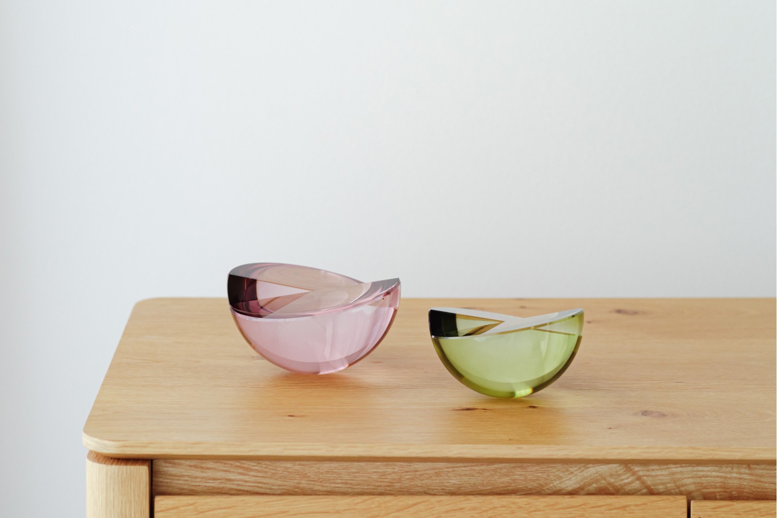 SPHERES COLLECTION: COLOURED GLASS DECORATION