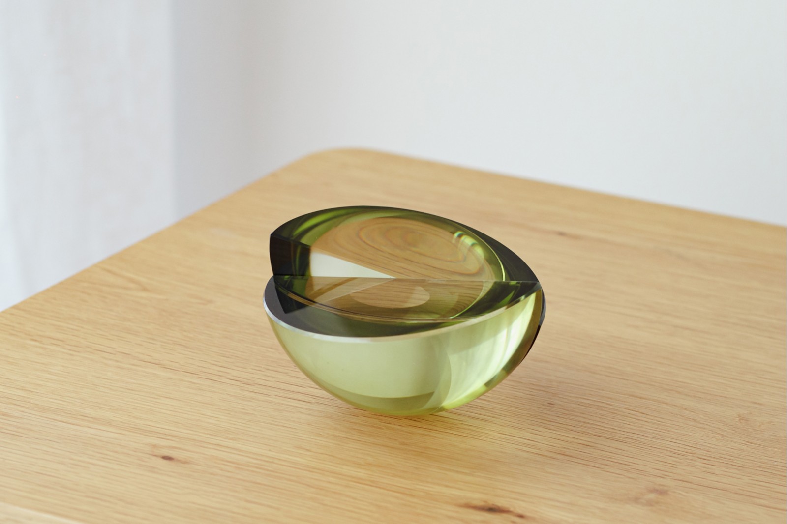 SPHERES COLLECTION: COLOURED GLASS DECORATION