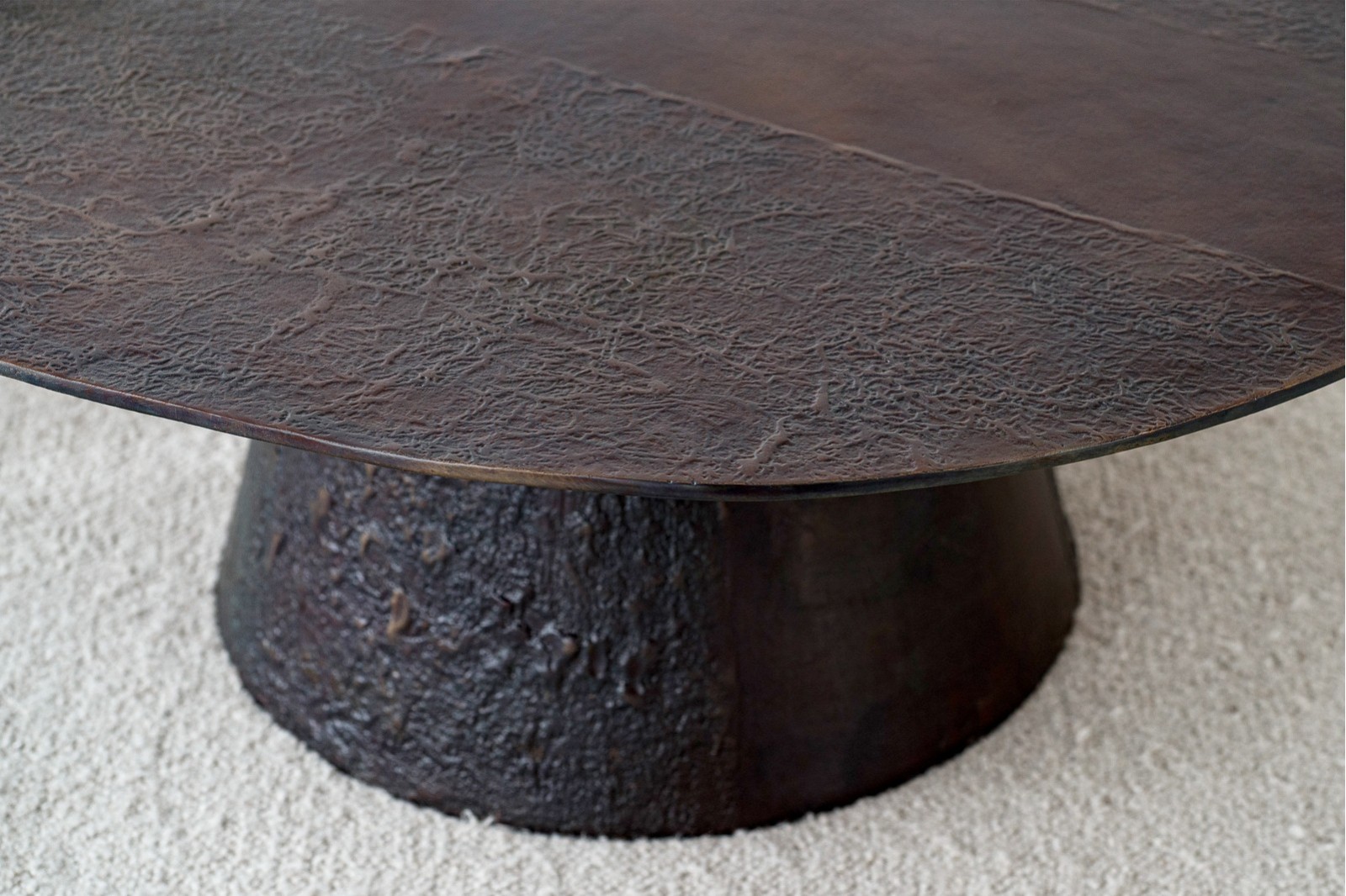 MESA CENTRO METAL. JUNO. ACABADO OXIDO