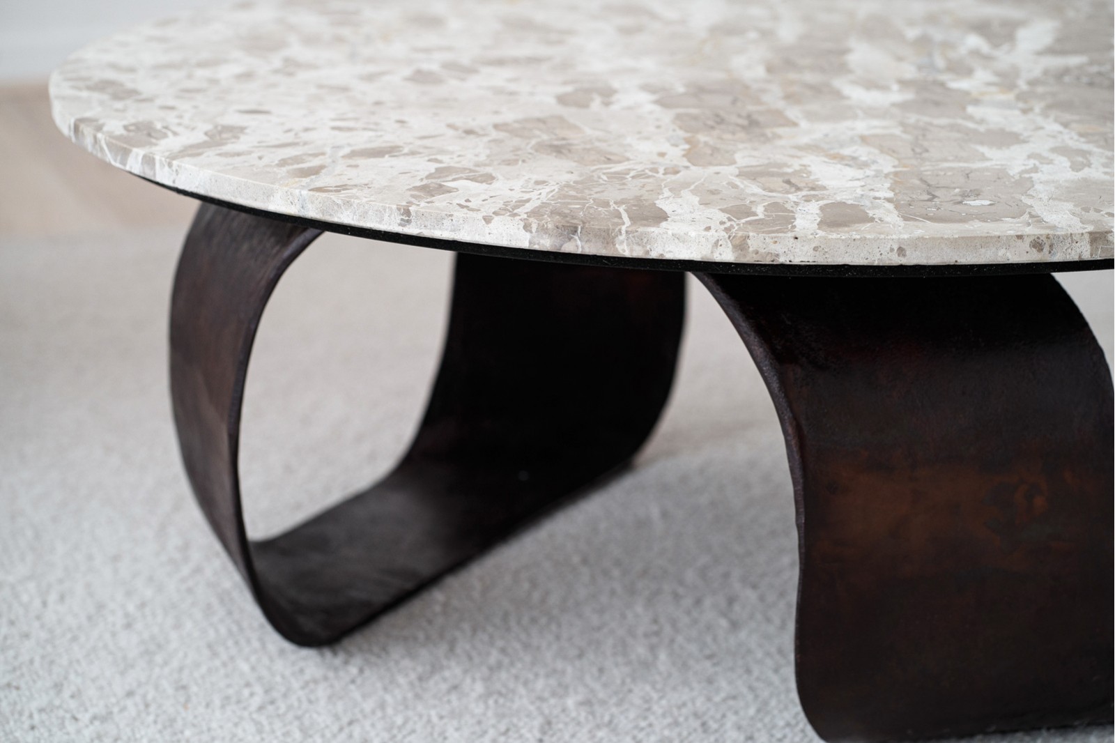 COFFEE TABLE MAYA. OXIDE FINISH METAL AND MARBLE